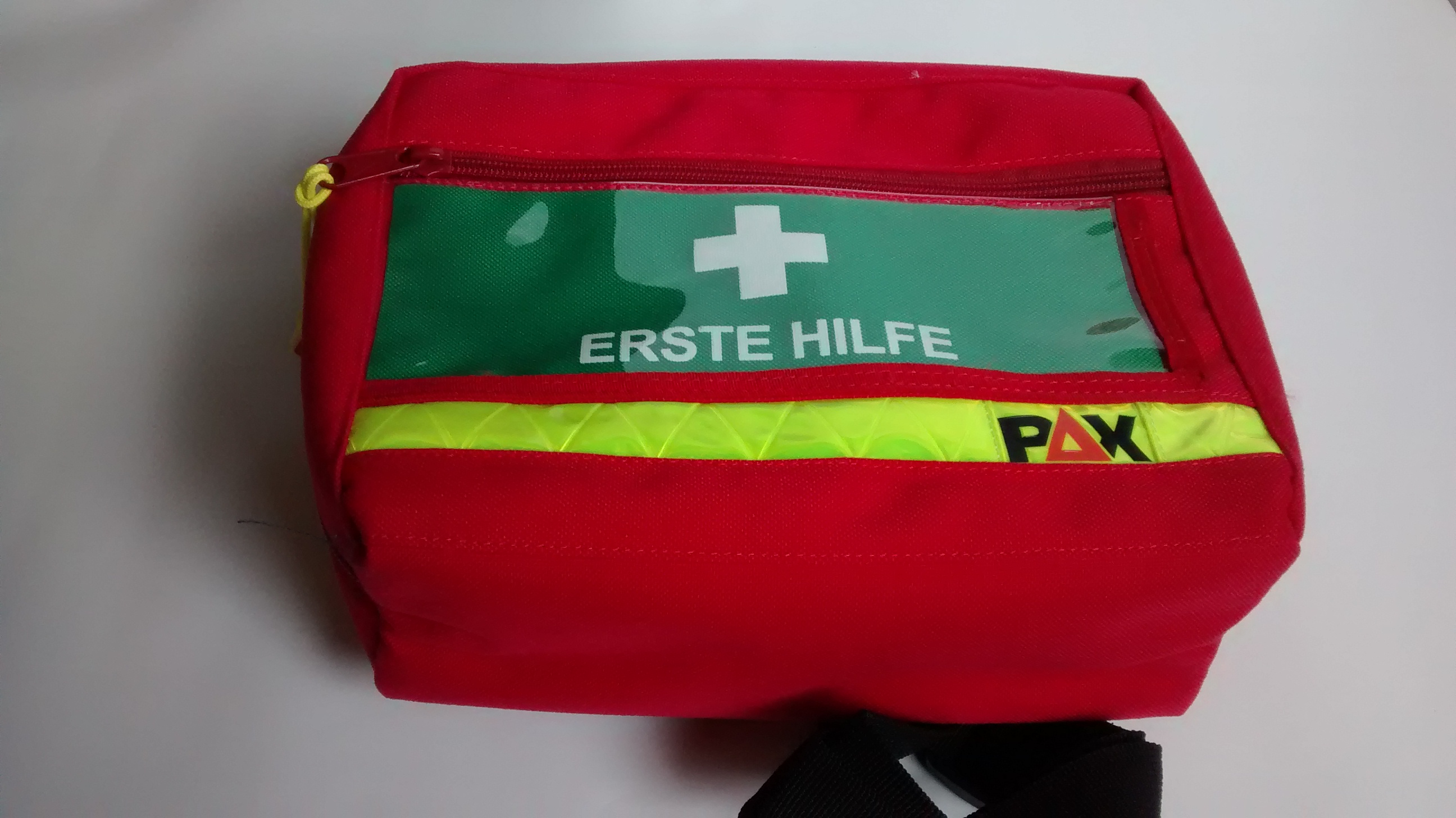 Erste-Hilfe-Tasche Klein & Tragbar – Rosa, Für Outdoor, Camping & Reisen